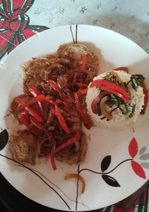 Una foto de Churrasco de lomo de cerdo con verduras