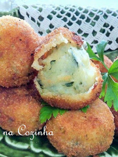 Foto de Bolinhas de Batata, Espinafre e Mozarella