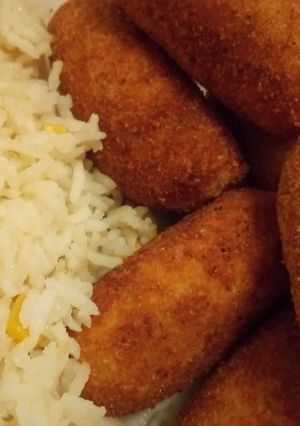 Una foto de Croquetas de atún con relleno cremoso