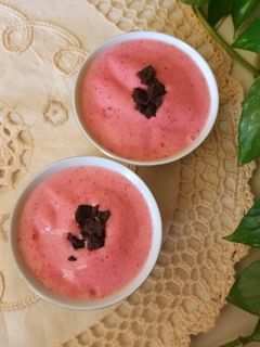 عکسی از دستور بستنی توت فرنگی