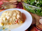 Una foto de pollo queso pastel