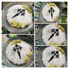 A picture of Torte De Santiago- Spanish Almond Cake 🍰.