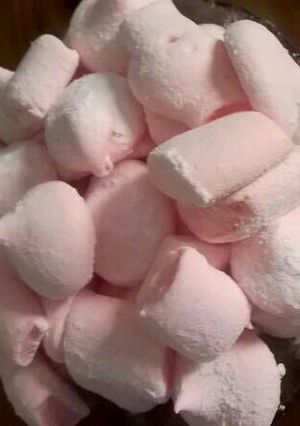 Una foto de Malvaviscos, Nubes o Marshmallows 😍❤😋 Caseritos