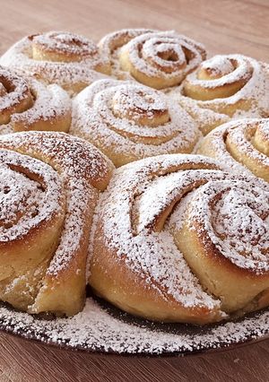 Foto di Torta di rose 🌹(con e senza Bimby)