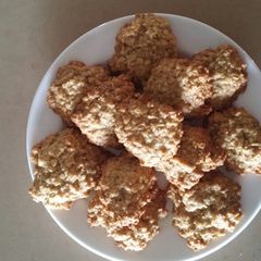A picture of Anzac Biscuits.