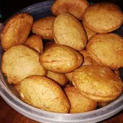 A picture of Soft cinnamon lemon mandazi.
