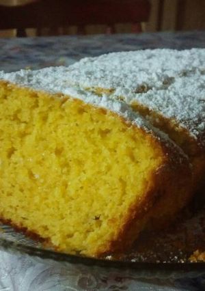 Una foto de Torta de naranja licuada