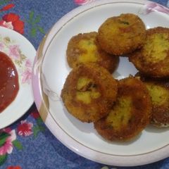 A picture of Aloo ke kabab.
