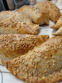 Una foto de Empanadas de espinacas y queso y huevo