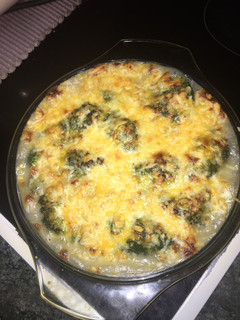 Una foto de Brócoli gratinado en su propio jugo