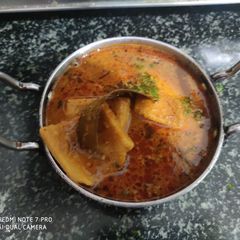 A picture of Rasa patodi sabji.