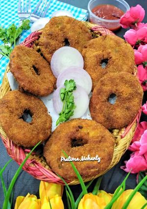 A picture of Chicken Donuts.