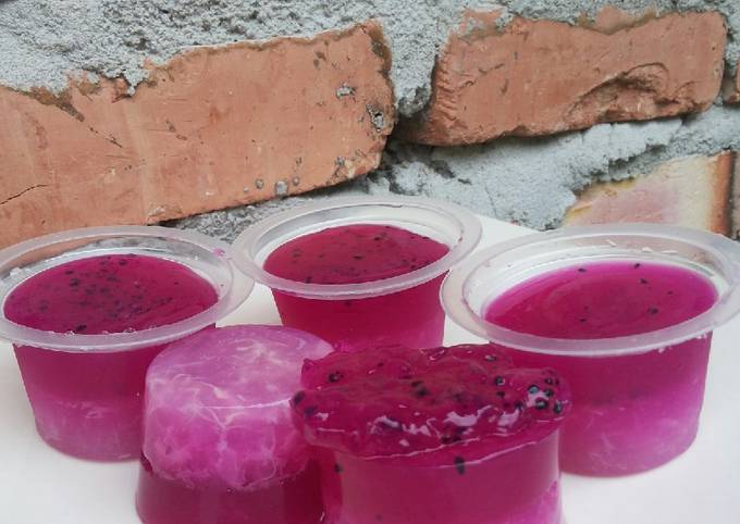 Cara membuat Puding cup buah naga Cara membuat Puding cup buah naga