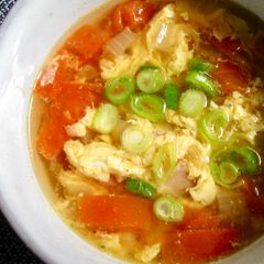 A picture of Bacon Egg & Tomato Soup.