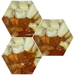 A picture of Boiled yam and stew.
