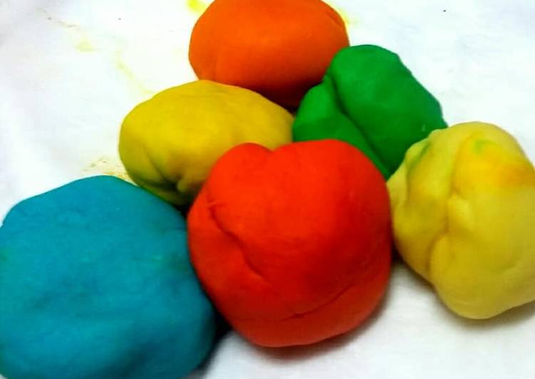 Steps to Make Ultimate Play dough without cream of tartar