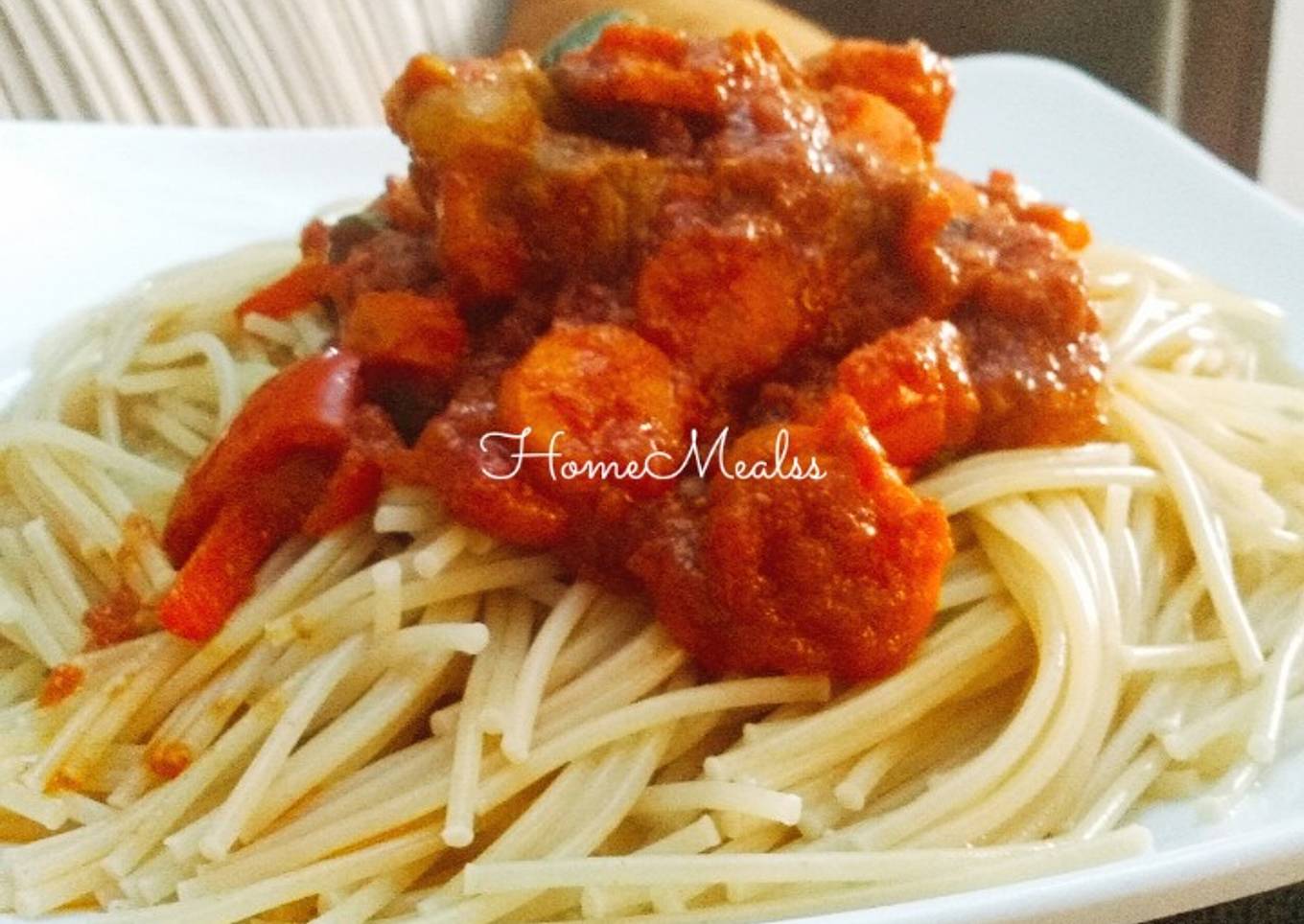 Spaghetti with Carrots Sauce