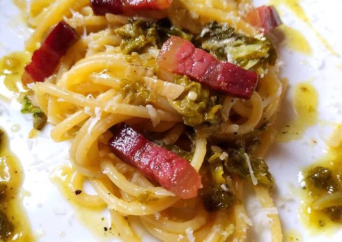 Ricetta Spaghetti con Cavolo Cinese e Pancetta Affumicata di Massimiliano  Caratelli - Cookpad