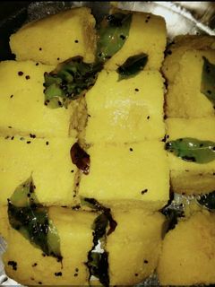 ढोकला (Dhokla recipe in Hindi) रेसिपी मुख्य फोटो