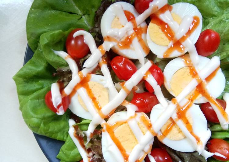 Langkah Langkah Memasak Salad Telur yang Yummy