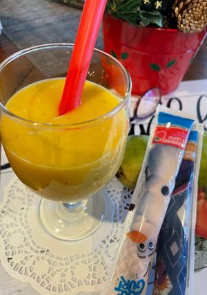 A picture of Fruit Smoothie: Pineapple and Guava.