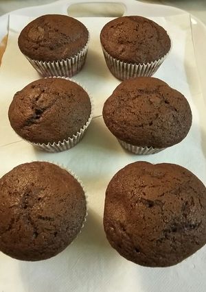 Csokis rumos-áfonyás muffin recept fotója