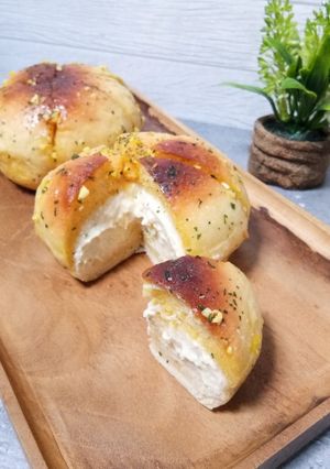 Foto resep Korean Garlic Cheese Bread metode Autolisis