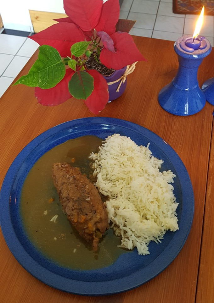 Una foto de Enrollado de carne en Salsa de Verduras