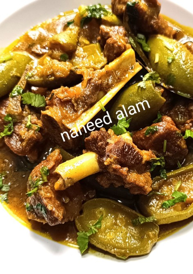 A picture of Mutton With Pointed Gourd (Gosht- Parwal).