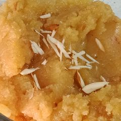 A picture of Moong dal halwa.