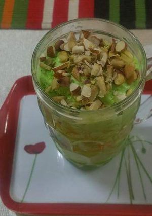 A picture of Pista Falooda.