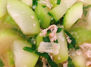 Hình của món Canh bí xanh thịt bằm.