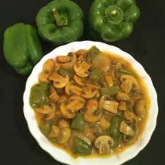 A picture of Capsicum 🫑 Mushroom 🍄.