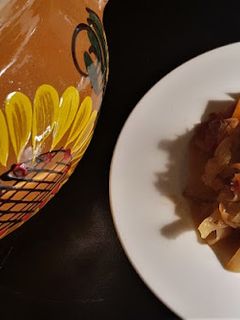 O poză a rețetei Varză cu rață în oală de lut la cuptor.
