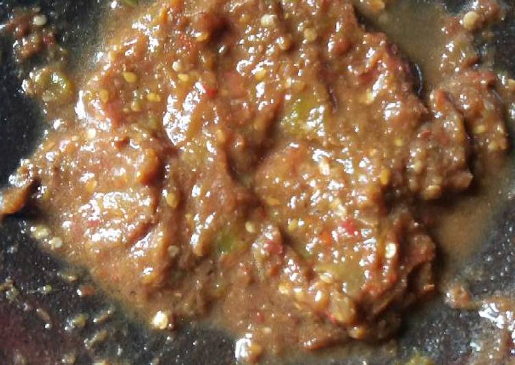  Resep  Sambel Tomat Goreng ala Lamongan Bu Yayuk  oleh 