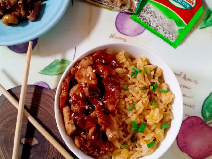 Langkah Mudah untuk Membuat Egg Fried Rice Bowl with Chiken Teriyaki, Enak Banget