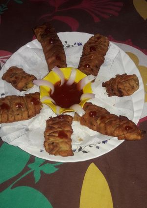 A picture of Fish pattern samosa.