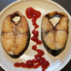 A picture of Fried Mackerel.