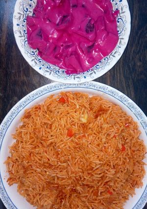 صورة لوصفة الأرز المكسيكي الحار مع سلطة البنجرالحلوه