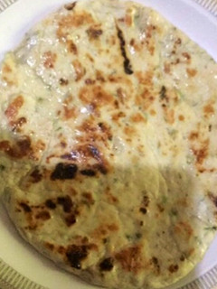 A picture of Buttery garlic naan bread recipe.