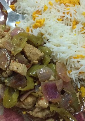 A picture of Chicken chilli black pepper🫕🍛.