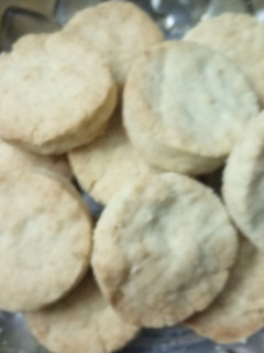 பிஸ்தா குகீஸ் (Pista cookies recipe in tamil) செய்முறை முக்கிய புகைப்படம்