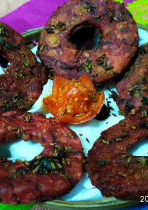 A picture of Besil dry beetroot dounuts.