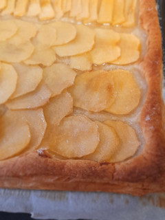 Una foto de Hojaldre con manzana y miel