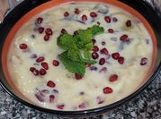A picture of pista raisins
