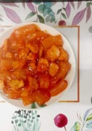 Hình của món Bánh gạo cay phiên bản bánh tráng Việt Nam.