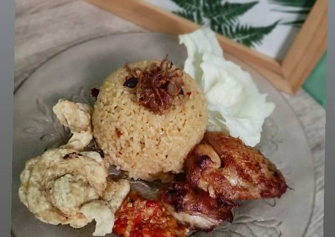 Nasi kebuli ayam magicom