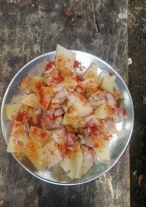 A picture of Aloo Kachalu.
