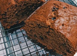 Foto resep Easy zucchini bread (enak & moist)