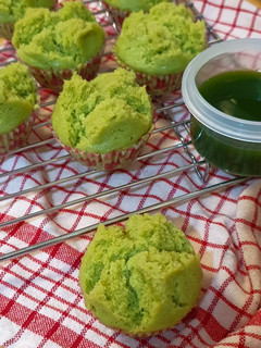 Foto resep Bolu Kukus Pandan Asli